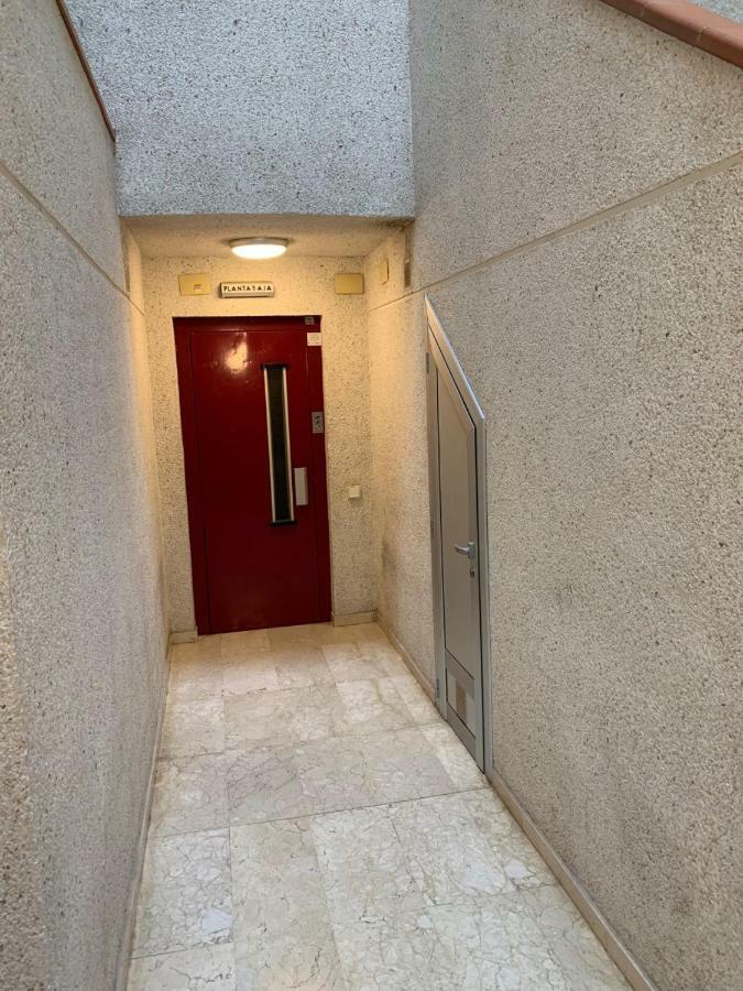 Apartamento Cambrilsfornia Apartment Exterior foto